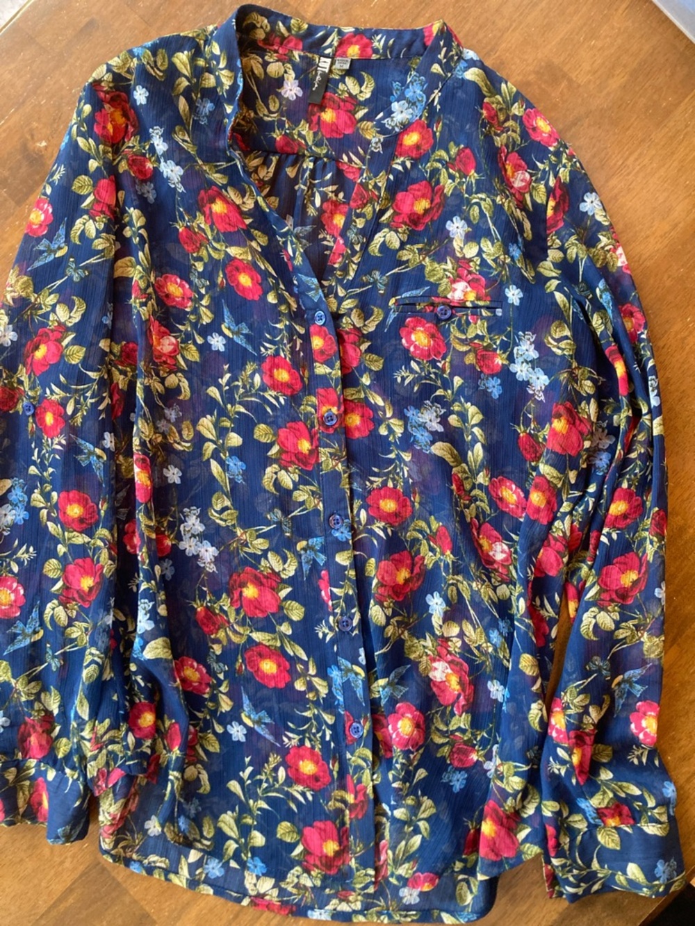 Kut from the Kloth Navy Button-Up Blouse with Red Floral Print